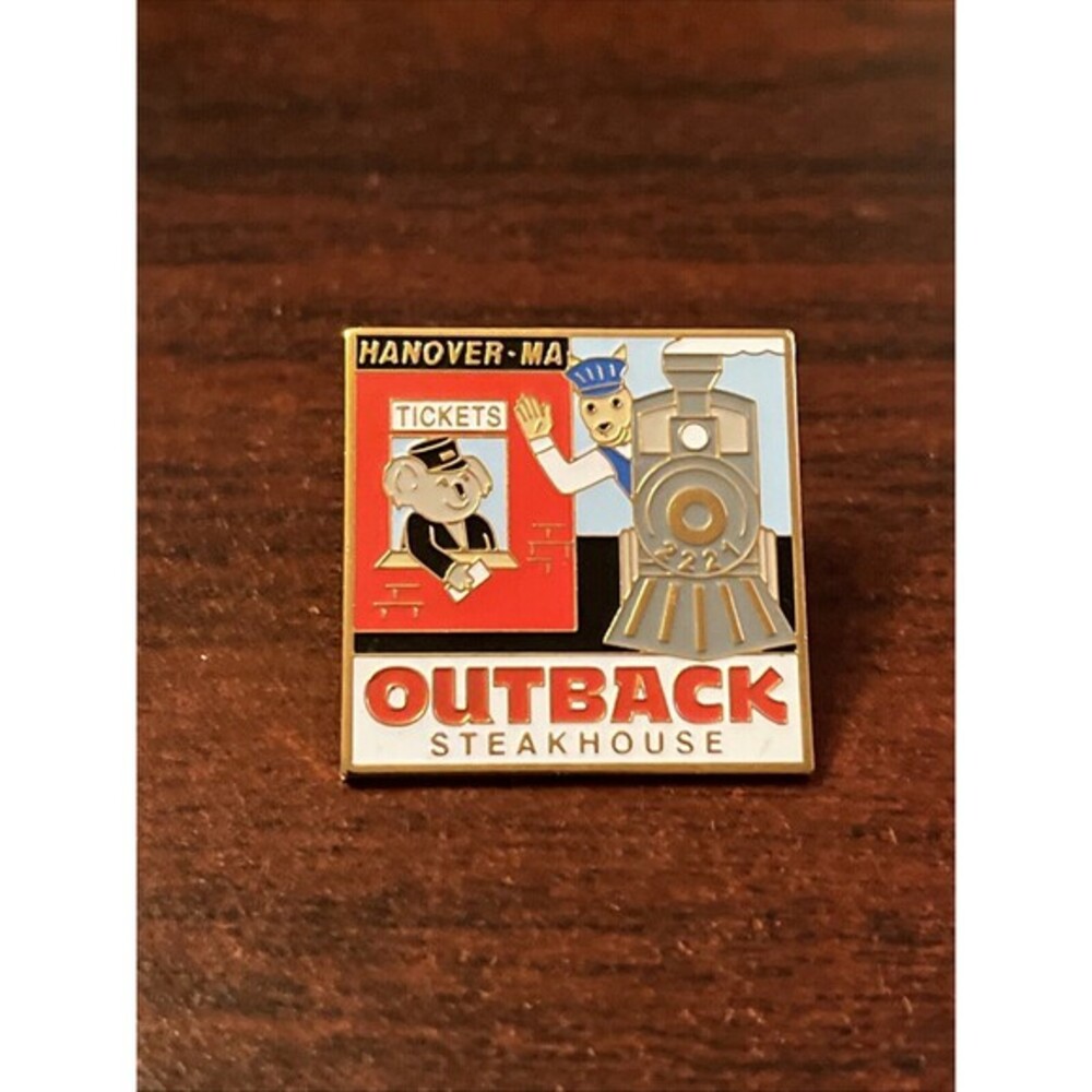 Outback Steakhouse Hanover Massachusetts  Kangaroo Koala Lapel Hat‎ Pin